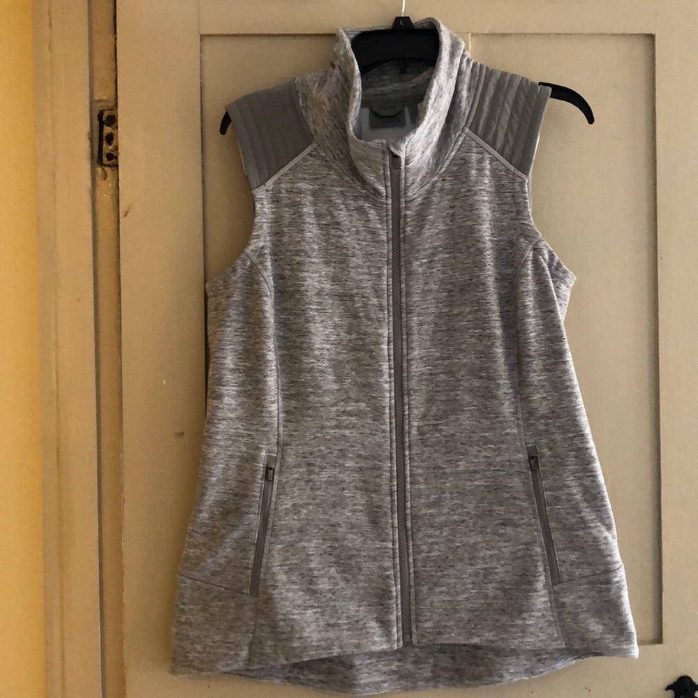 Athlete grey vest